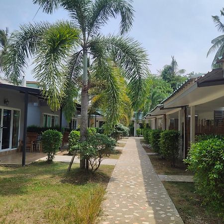 Smile Resort Ko Mook Εξωτερικό φωτογραφία