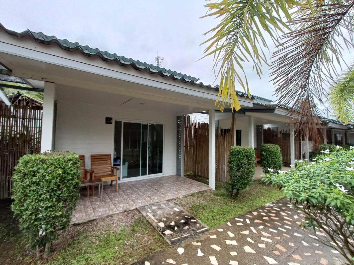 Smile Resort Ko Mook Εξωτερικό φωτογραφία