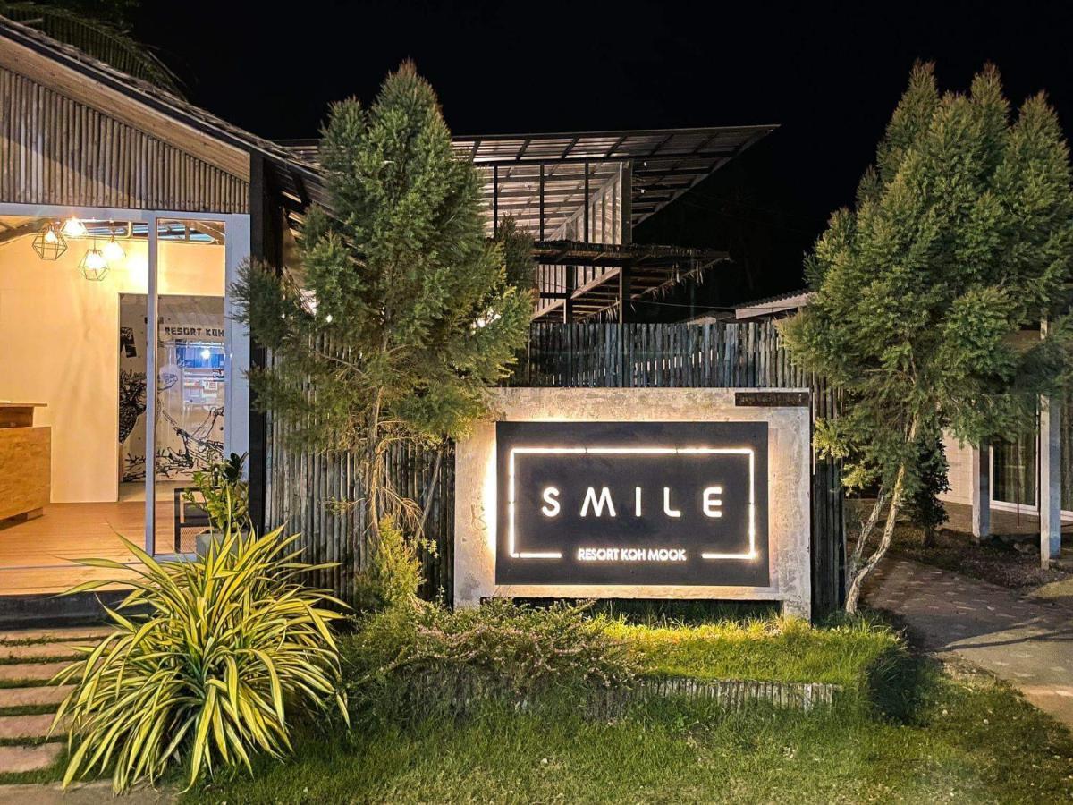 Smile Resort Ko Mook Εξωτερικό φωτογραφία