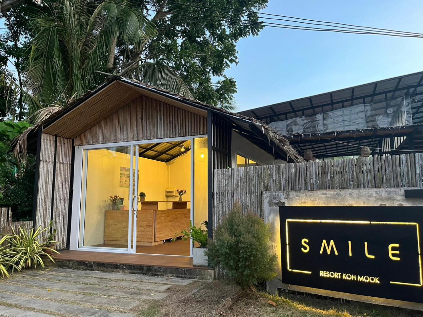 Smile Resort Ko Mook Εξωτερικό φωτογραφία